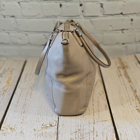 Coach Kelsey Satchel | Tan Pebbled Leather | Missing Strap - Picture 2 of 7